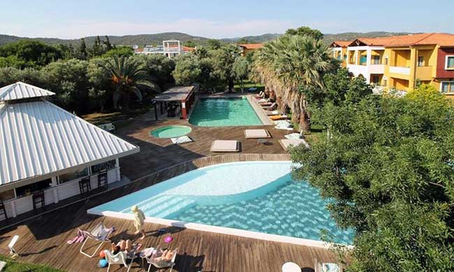 Despotiko Apartments & Suites